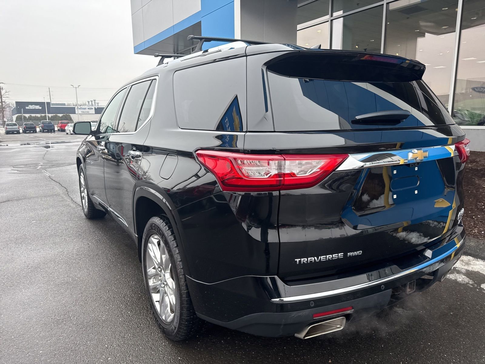 Used 2019 Mosaic Black Metallic Chevrolet High Country image 8