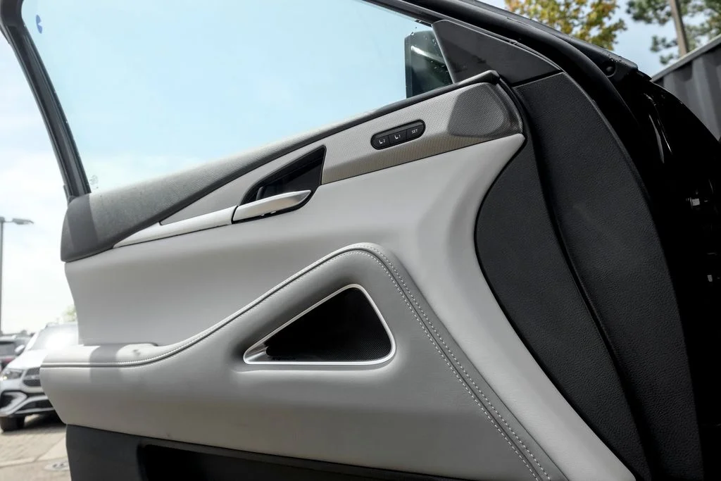 New 2027 MINERAL BLACK INFINITI Luxe AWD image 12
