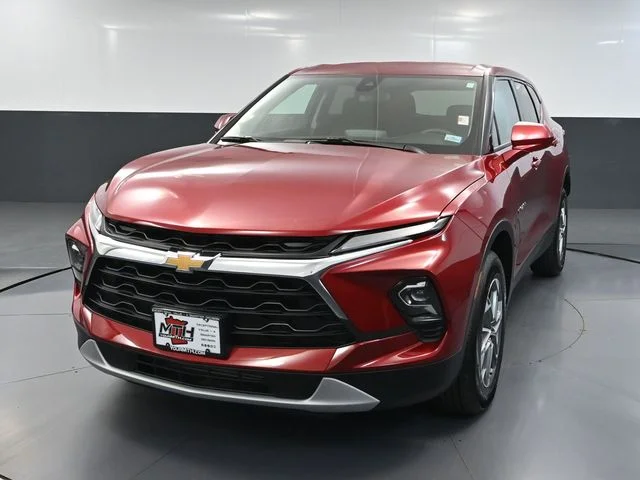 Certified Used 2025 Red Chevrolet LT image 11