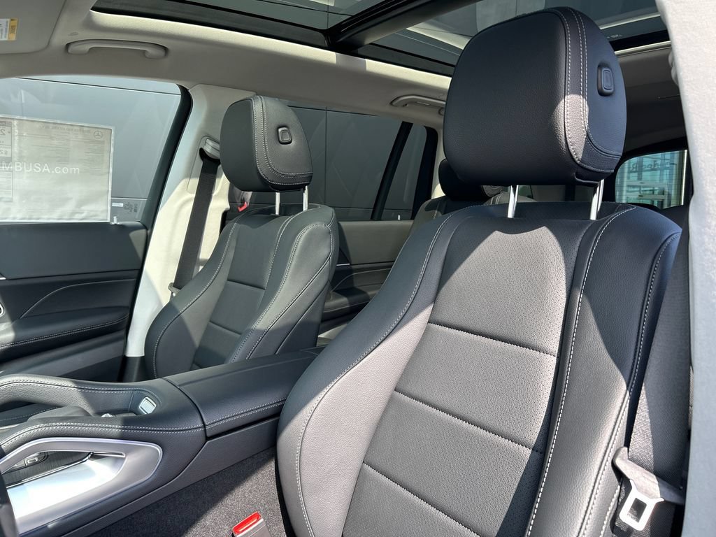 New 2026 Selenite Grey Metallic Mercedes-Benz GLS 450 image 54