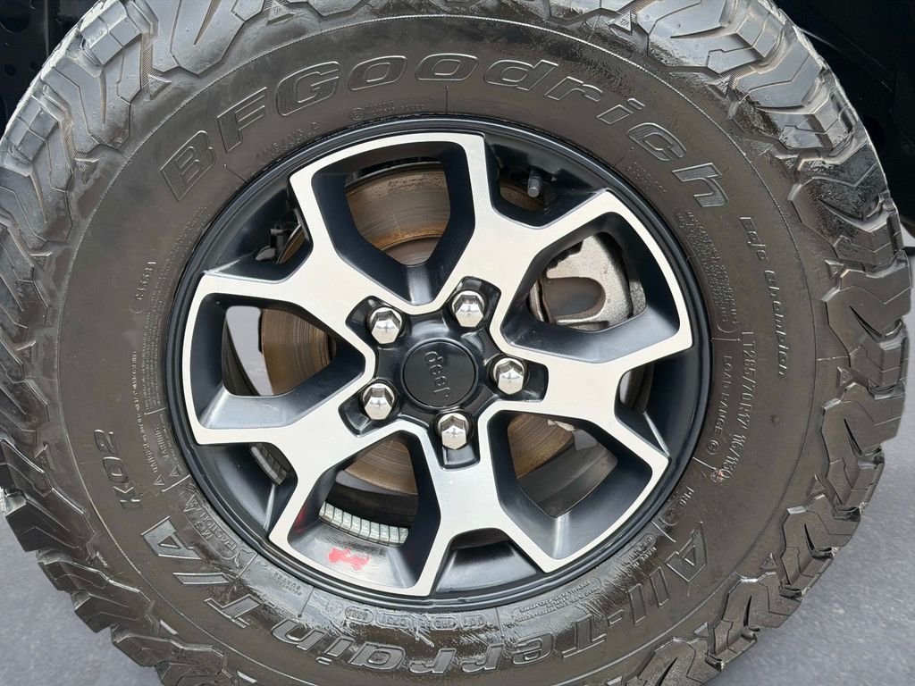 Used 2023 Black Jeep Rubicon image 9