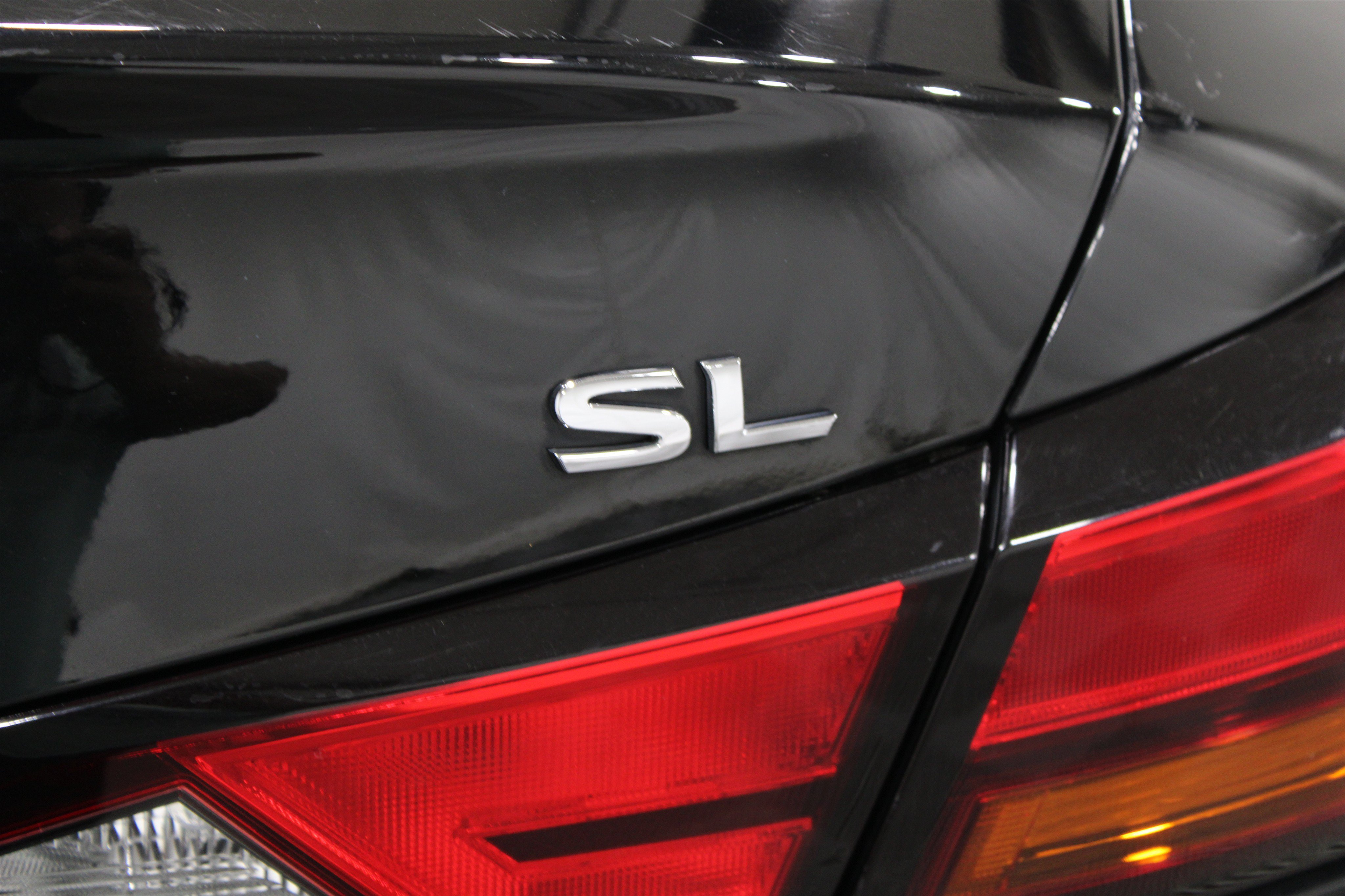 Used 2020 Super Black Nissan 2.5 SL image 31
