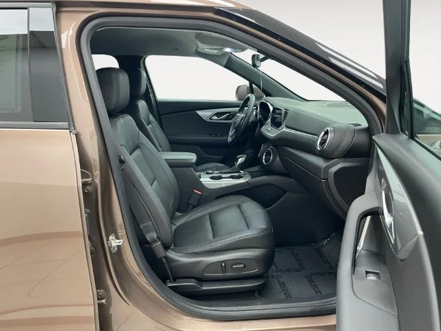 Used 2019  Chevrolet 3LT image 16