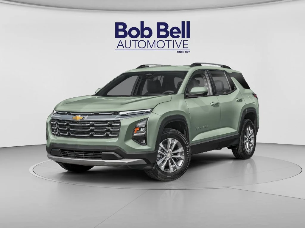 Used 2025 Green Chevrolet LT image 1