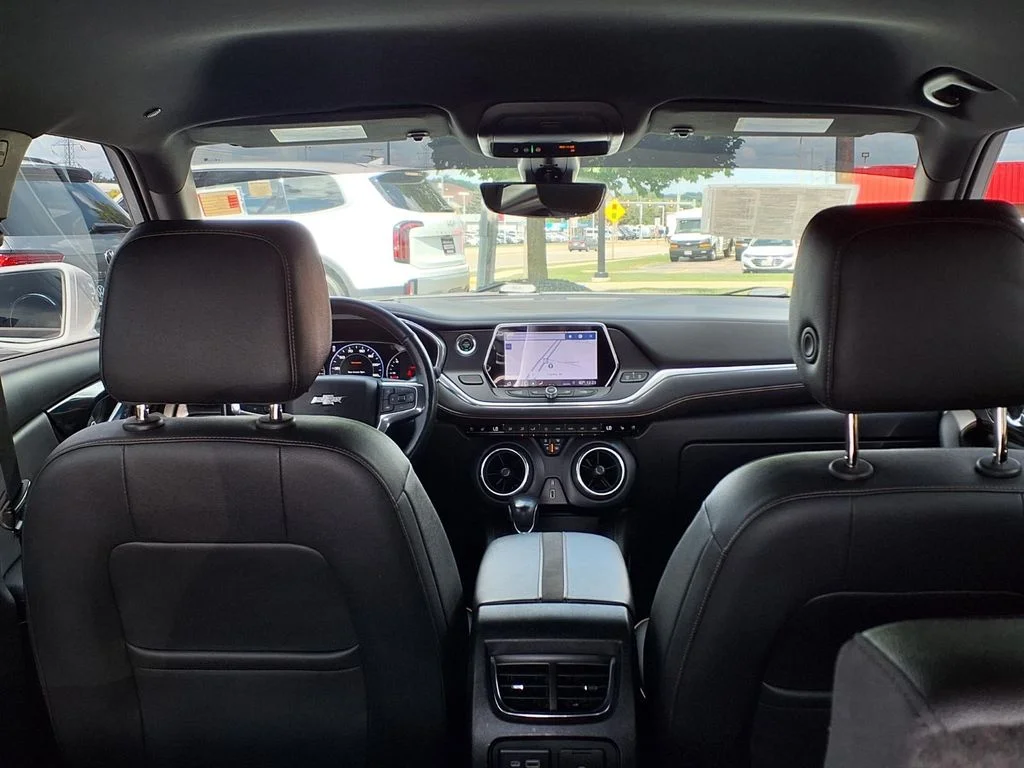Used 2019 Summit White Chevrolet Premier image 10