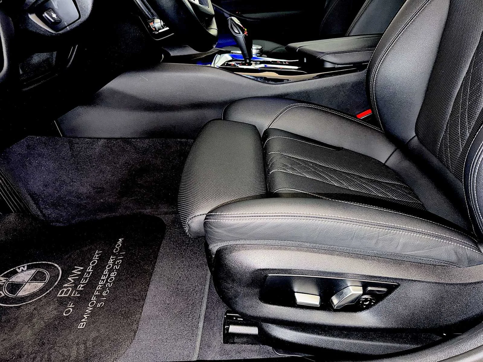 2023 BMW 5 Series 530i - Photo 10