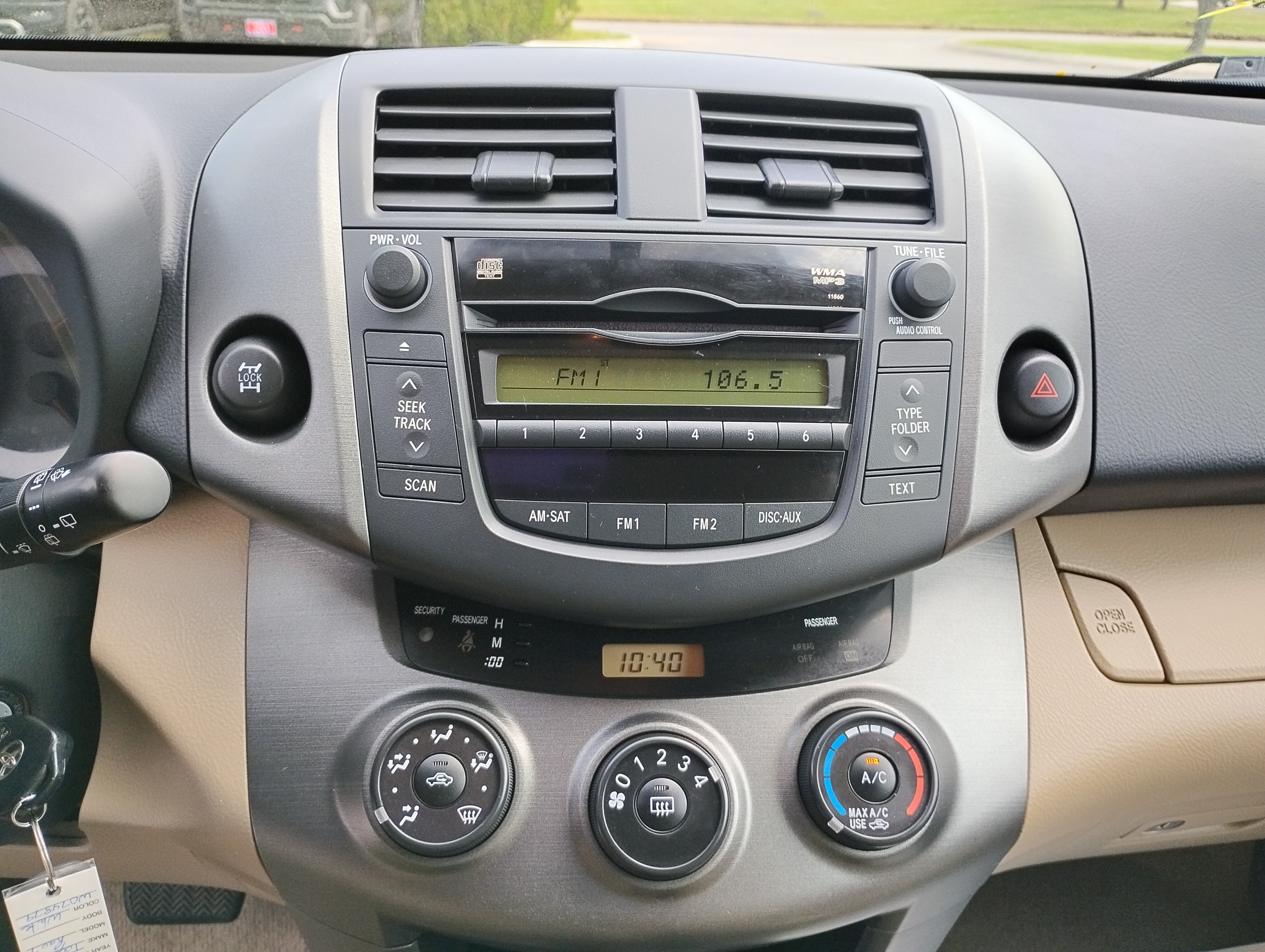 Used 2010 SUPER WHITE Toyota 4DR 4WD 4CYL 4SPD image 9
