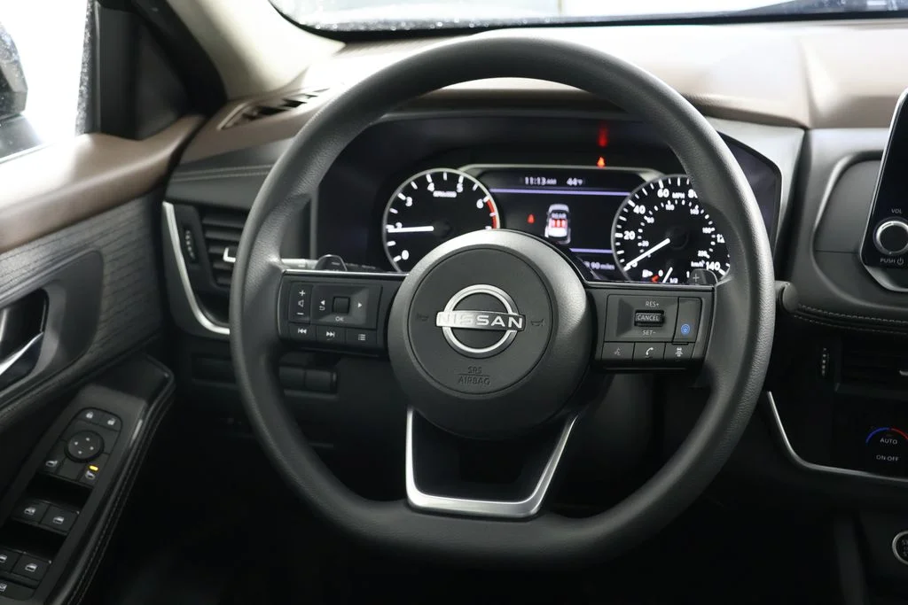 Used 2023 Black Nissan SV image 10