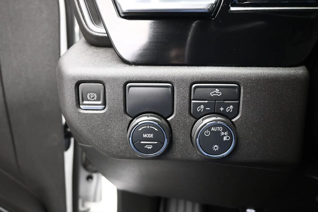 Used 2023 White Chevrolet LT image 12