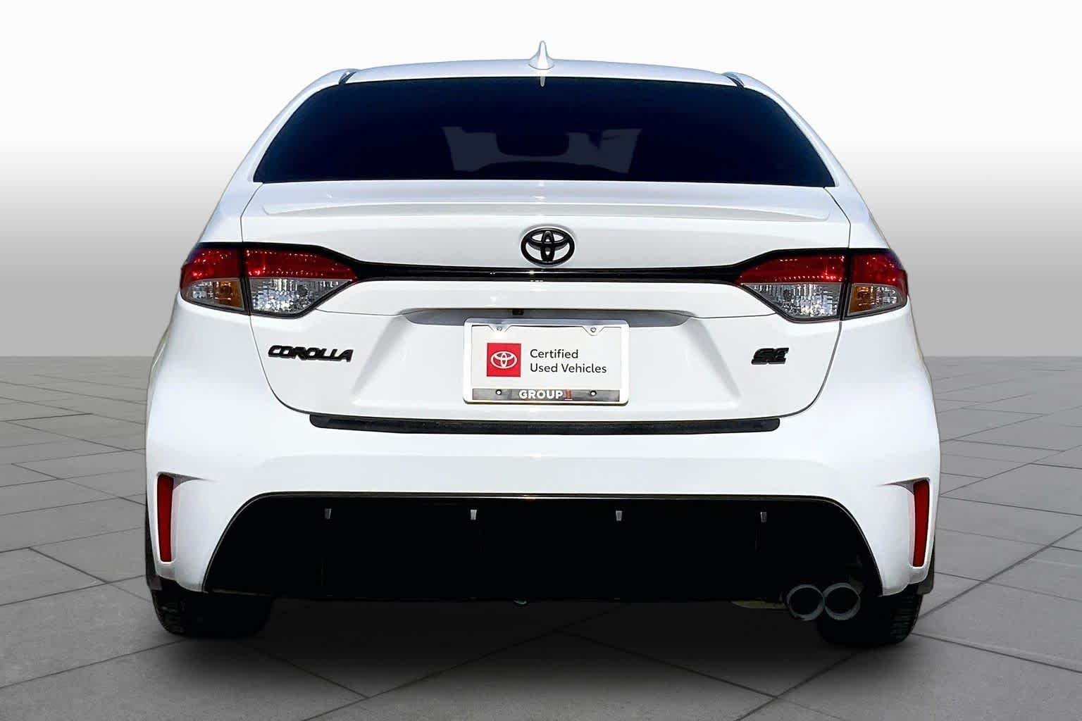 Used 2026 Ice Cap Toyota SE image 5