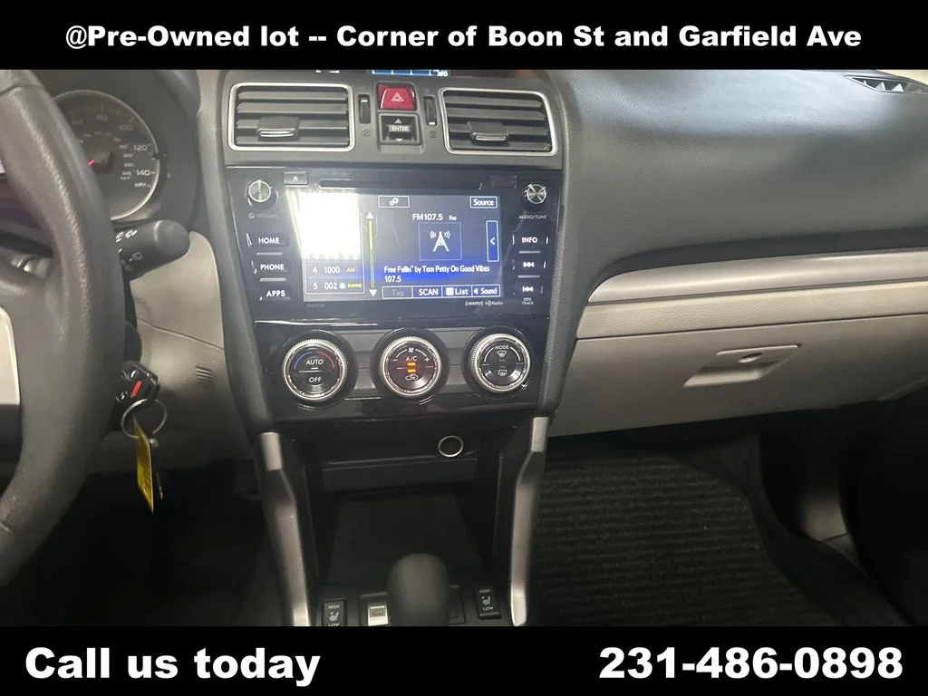 Used 2018 Red Subaru 2.5i Premium image 19