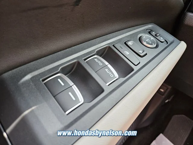 2025 Honda Accord Hybrid EX-L - Photo 17