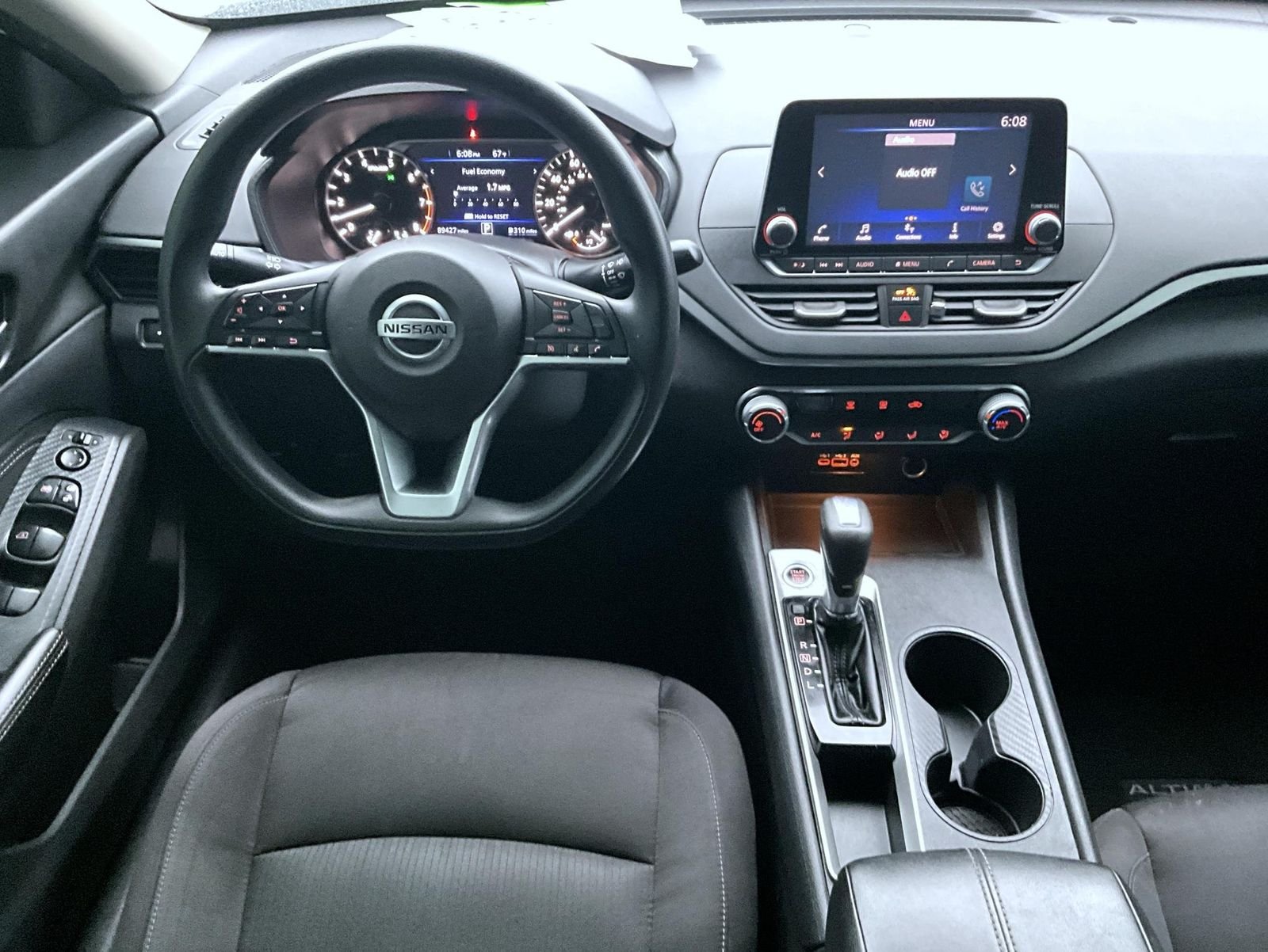 Used 2020 Silver Nissan 2.5 S image 13