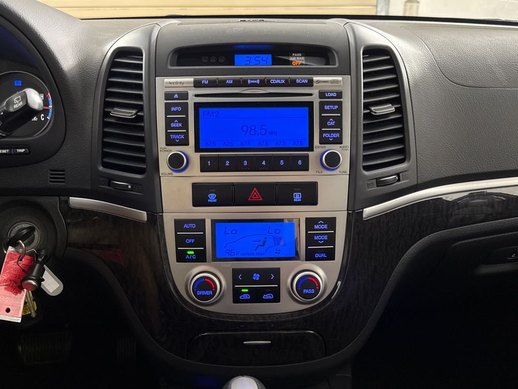 Used 2009 Gray Hyundai Limited image 16