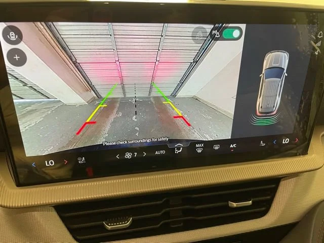 Used 2025  Ford Active image 15