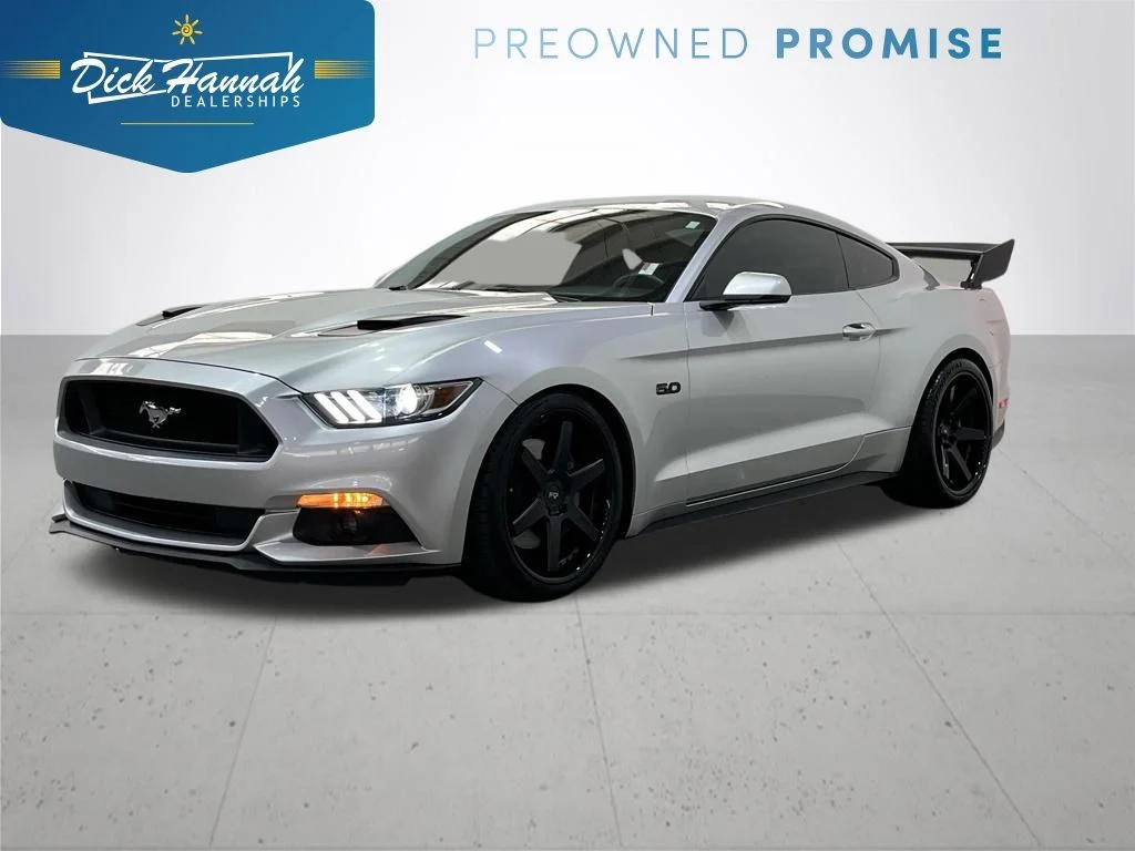 2016 Ford Mustang GT Coupe Premium's photo