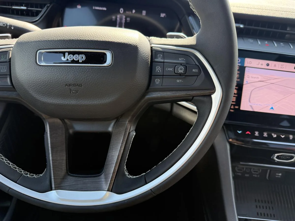 New 2026 Black Jeep Altitude image 32