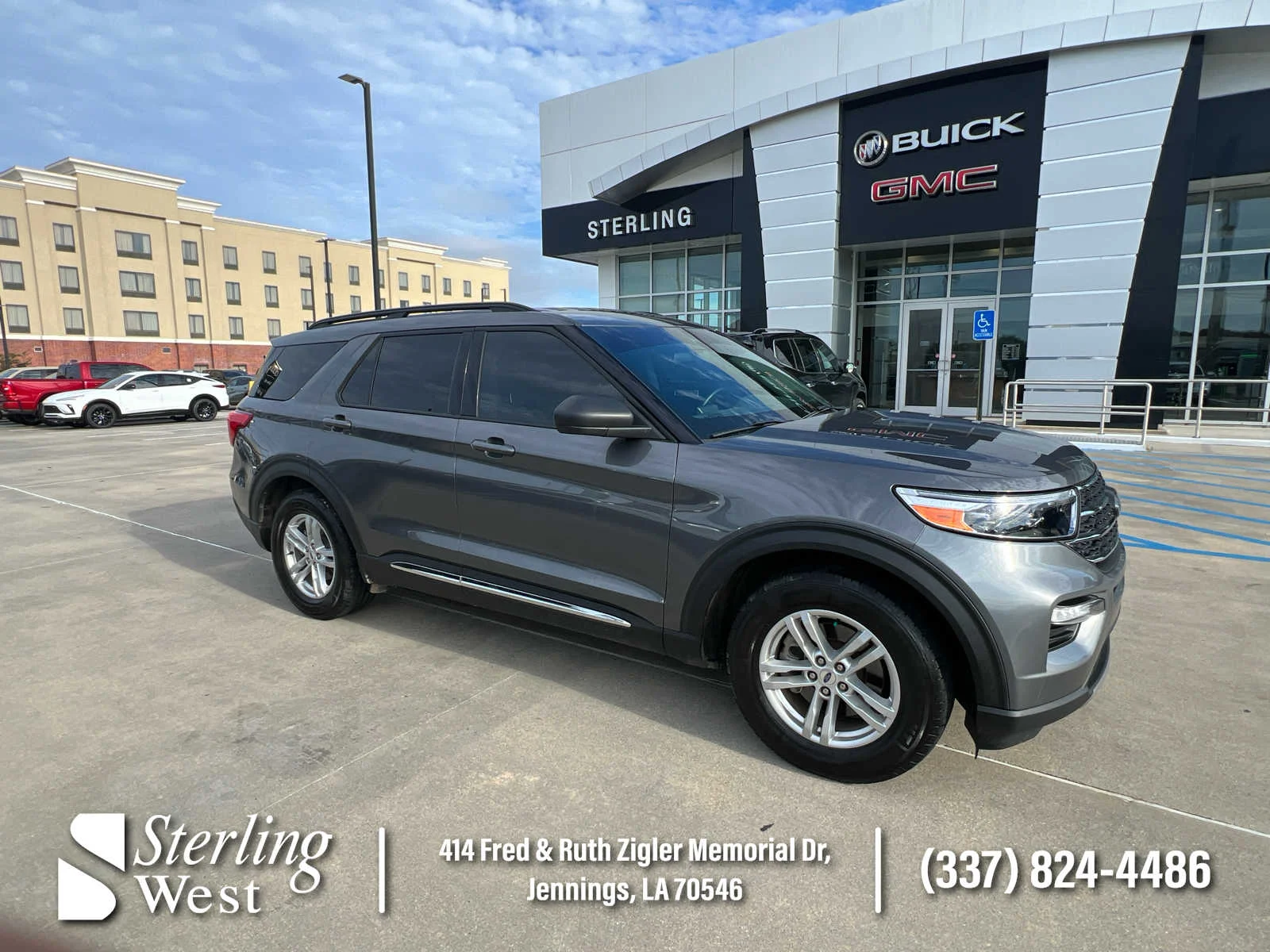 2023 Ford Explorer XLT