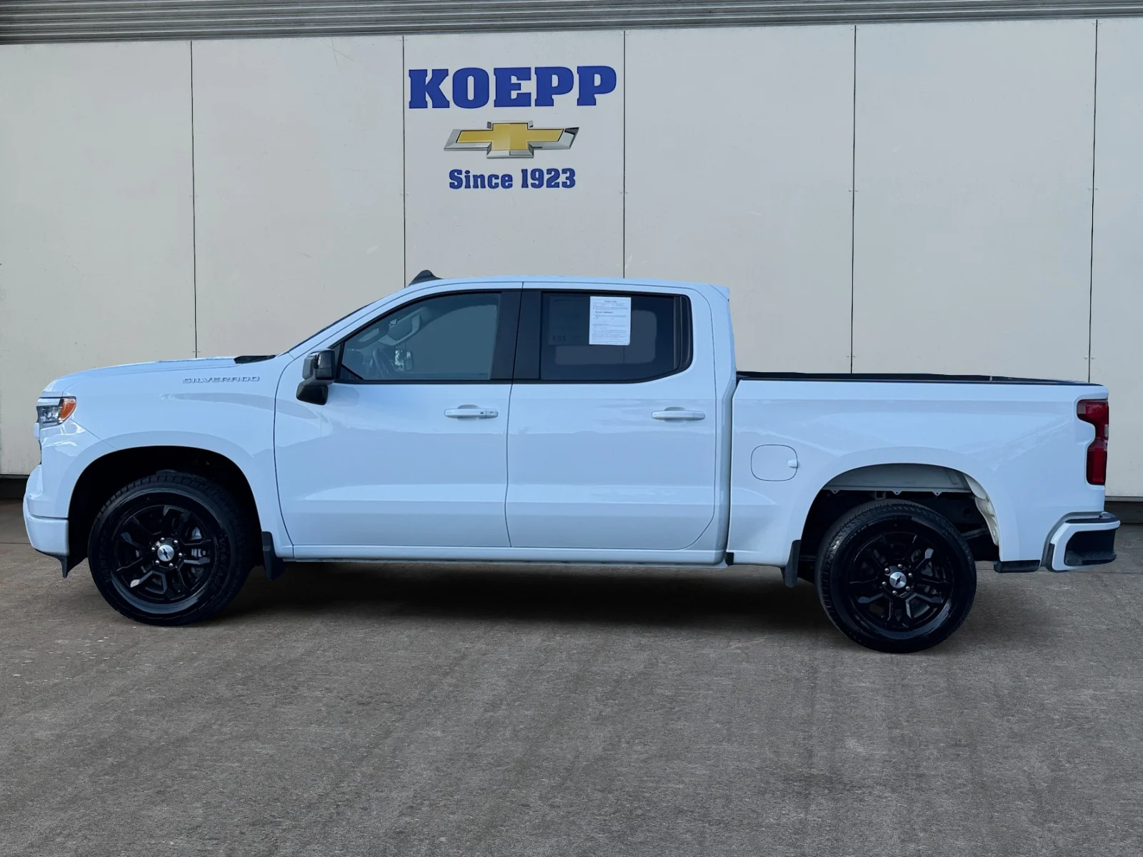 Used 2026 Summit White Chevrolet RST image 2