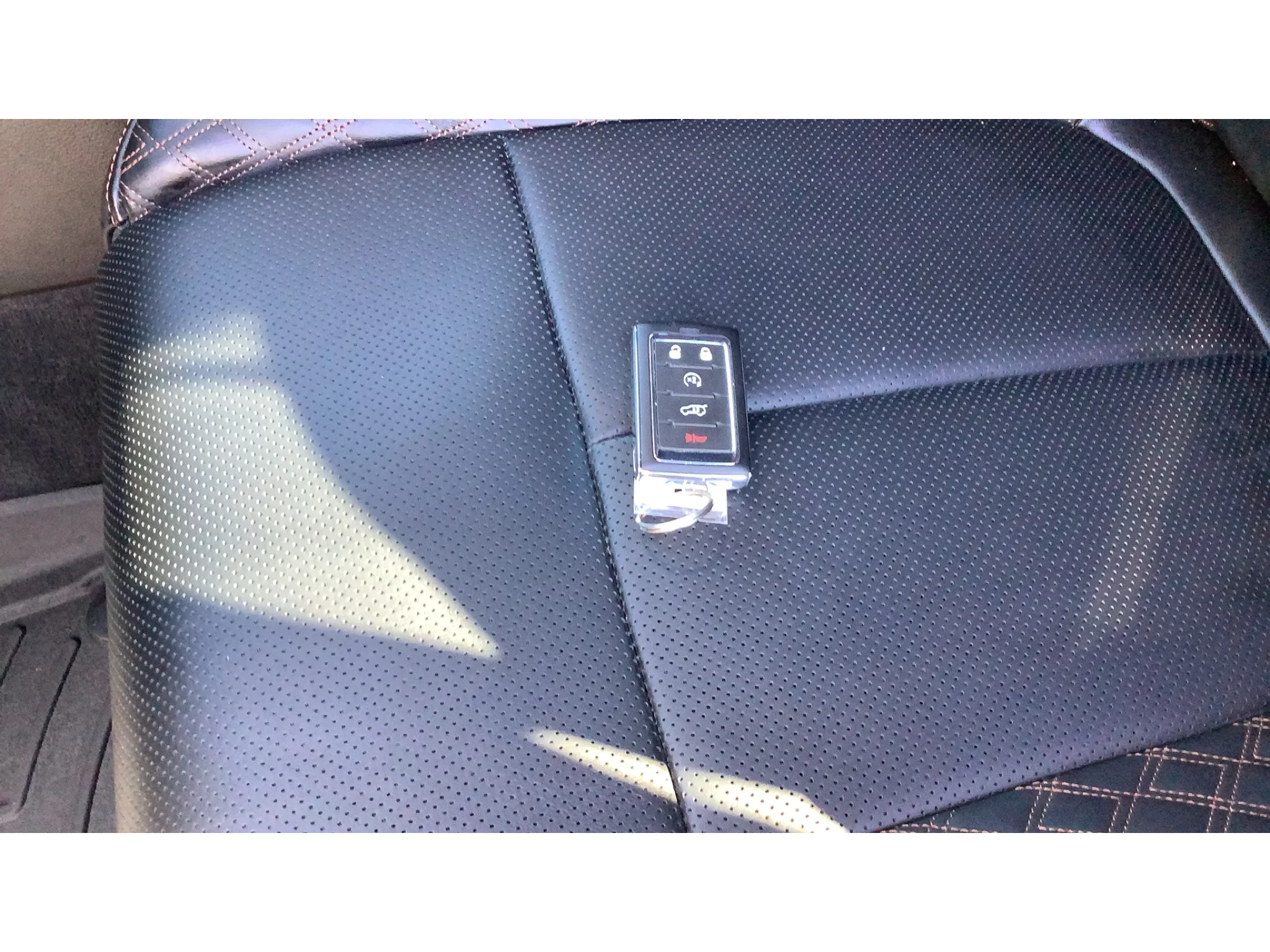 Used 2025 Metallic Jeep Summit image 28