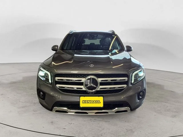 Used 2021 Gray Mercedes-Benz GLB 250 image 2
