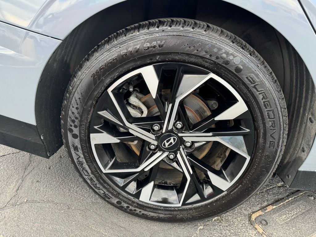 Used 2024 Blue Hyundai SEL image 9