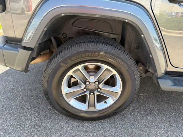 Used 2023 Gray Jeep Sahara image 14