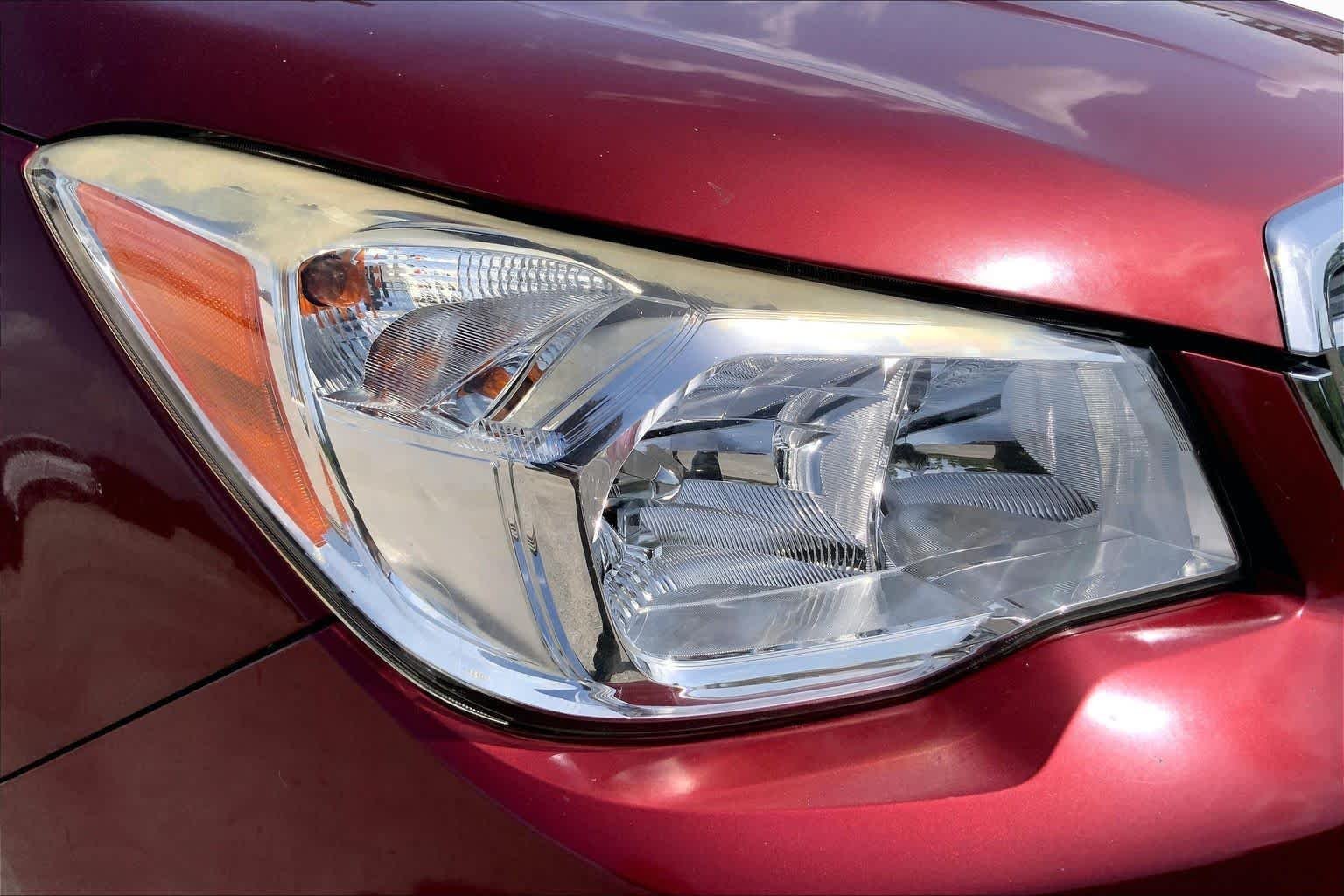Used 2015 Venetian Red Pearl Subaru 2.5i Premium image 27