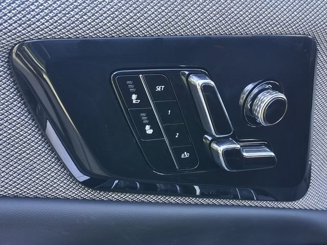 2026 Cadillac OPTIQ Luxury - Photo 19