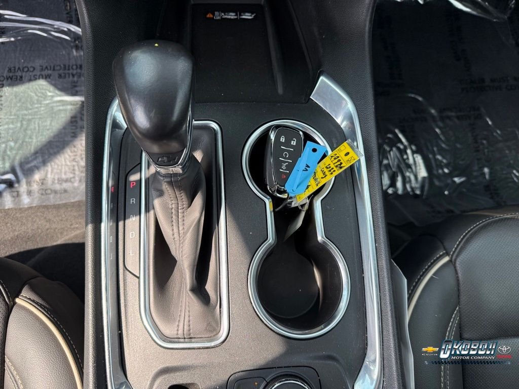 Used 2022 Black Chevrolet Premier image 14