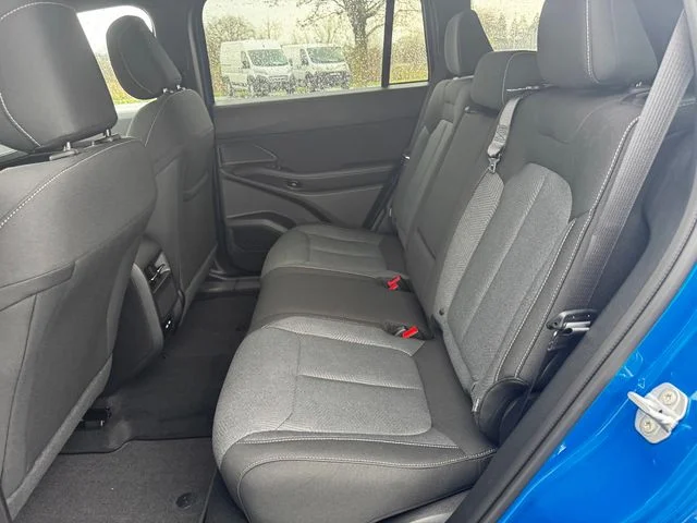 New 2026 Hydro Blue Pearl-Coat Exterior Paint Jeep Laredo image 19