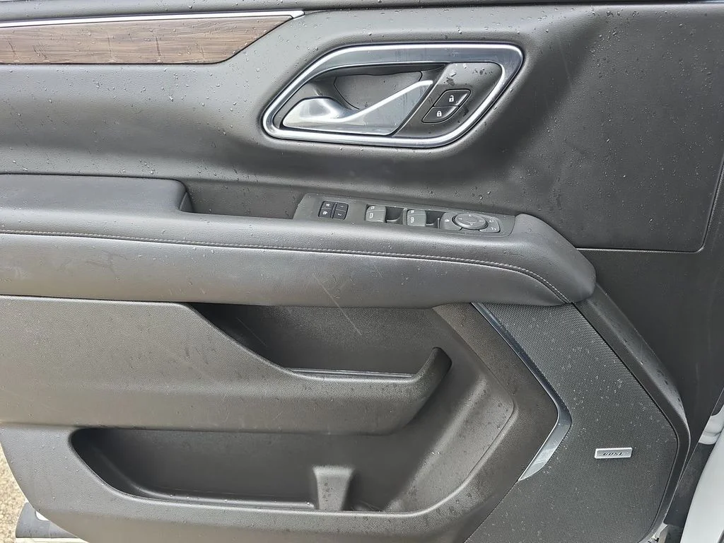 Certified Used 2021 White Chevrolet Z71 image 23