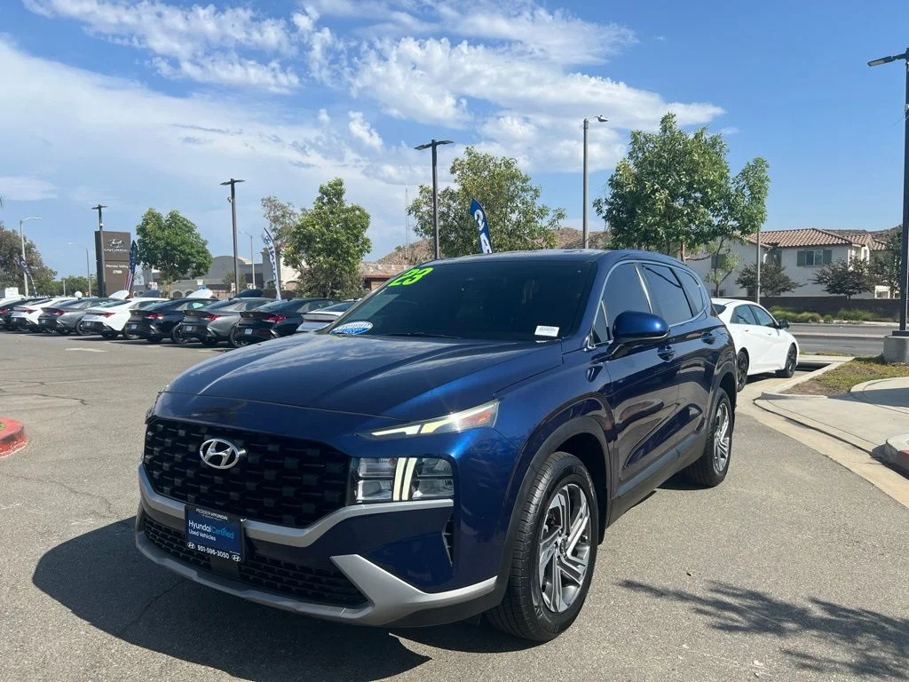 Used 2023 Blue Hyundai SE image 3