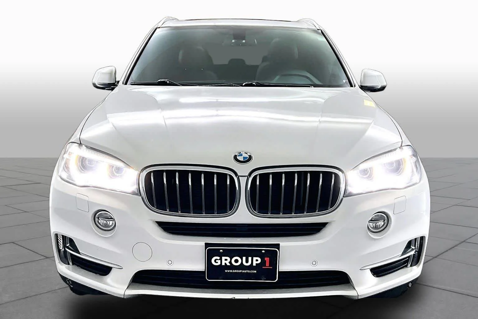 Used 2017 Alpine White BMW xDrive35i image 4