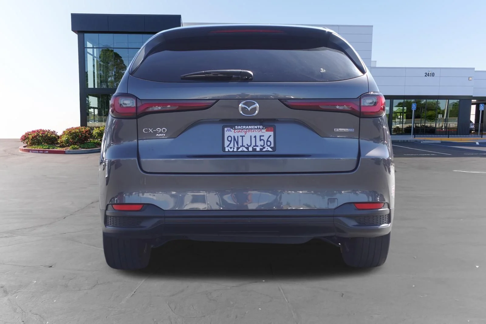 Certified Used 2024 Machine Gray Metallic Mazda Preferred image 5