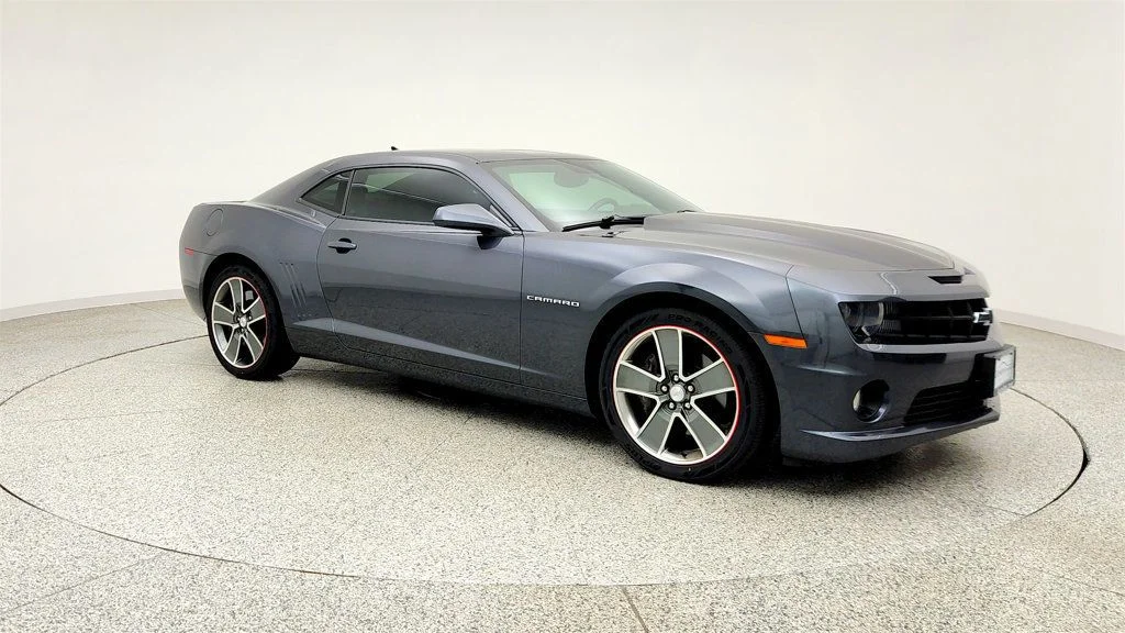 Used 2010 Cyber Gray Metallic Chevrolet 2dr Coupe 2SS w/ RS Package & Black Stripe Package image 3
