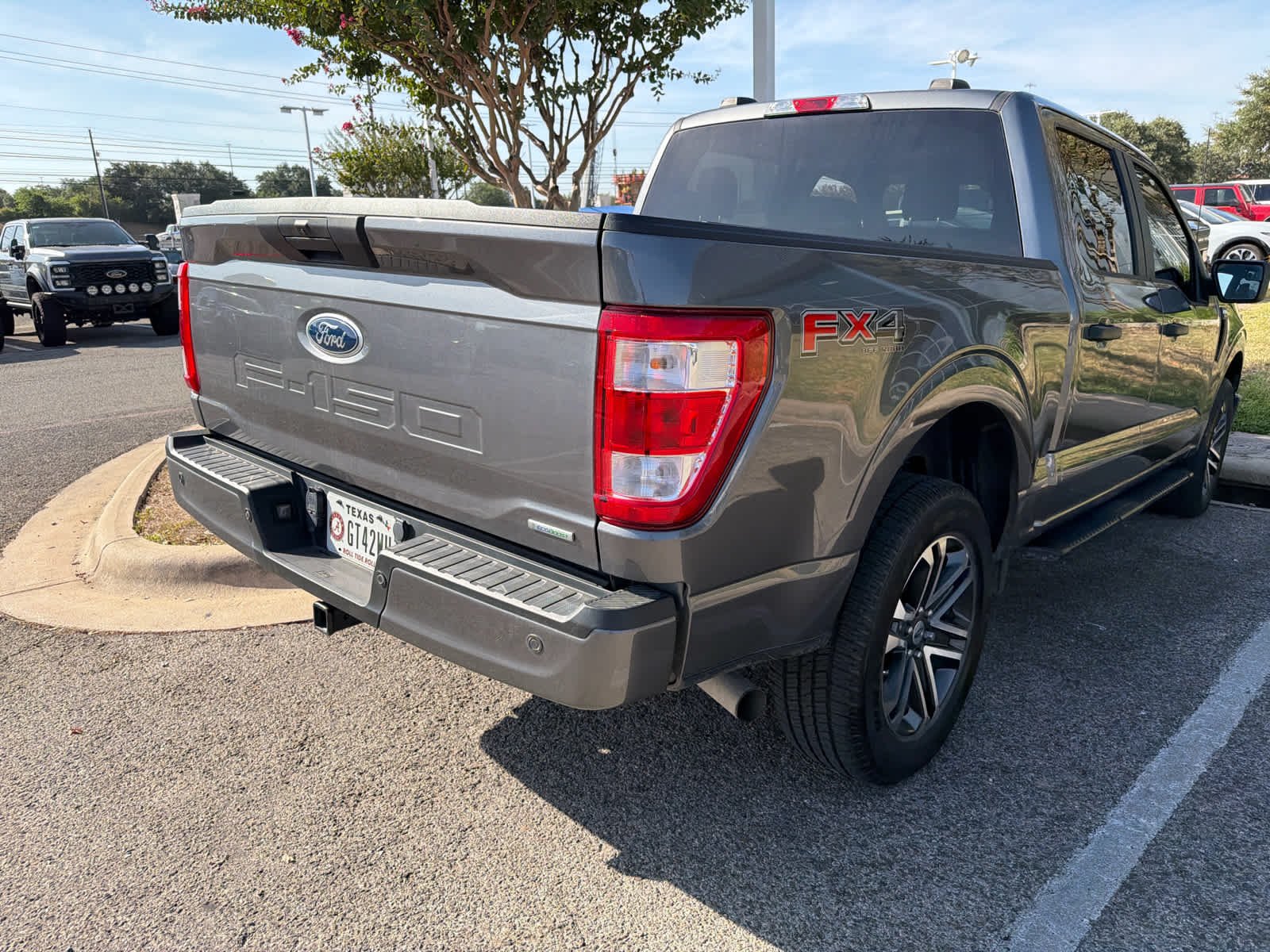 Certified Used 2022 Light Blue Clearcoat Metallic Ford XL image 4