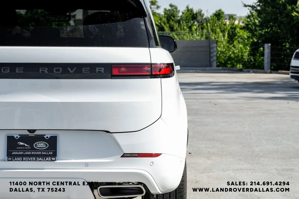 New 2026 Fuji White Land Rover Dynamic SE image 45