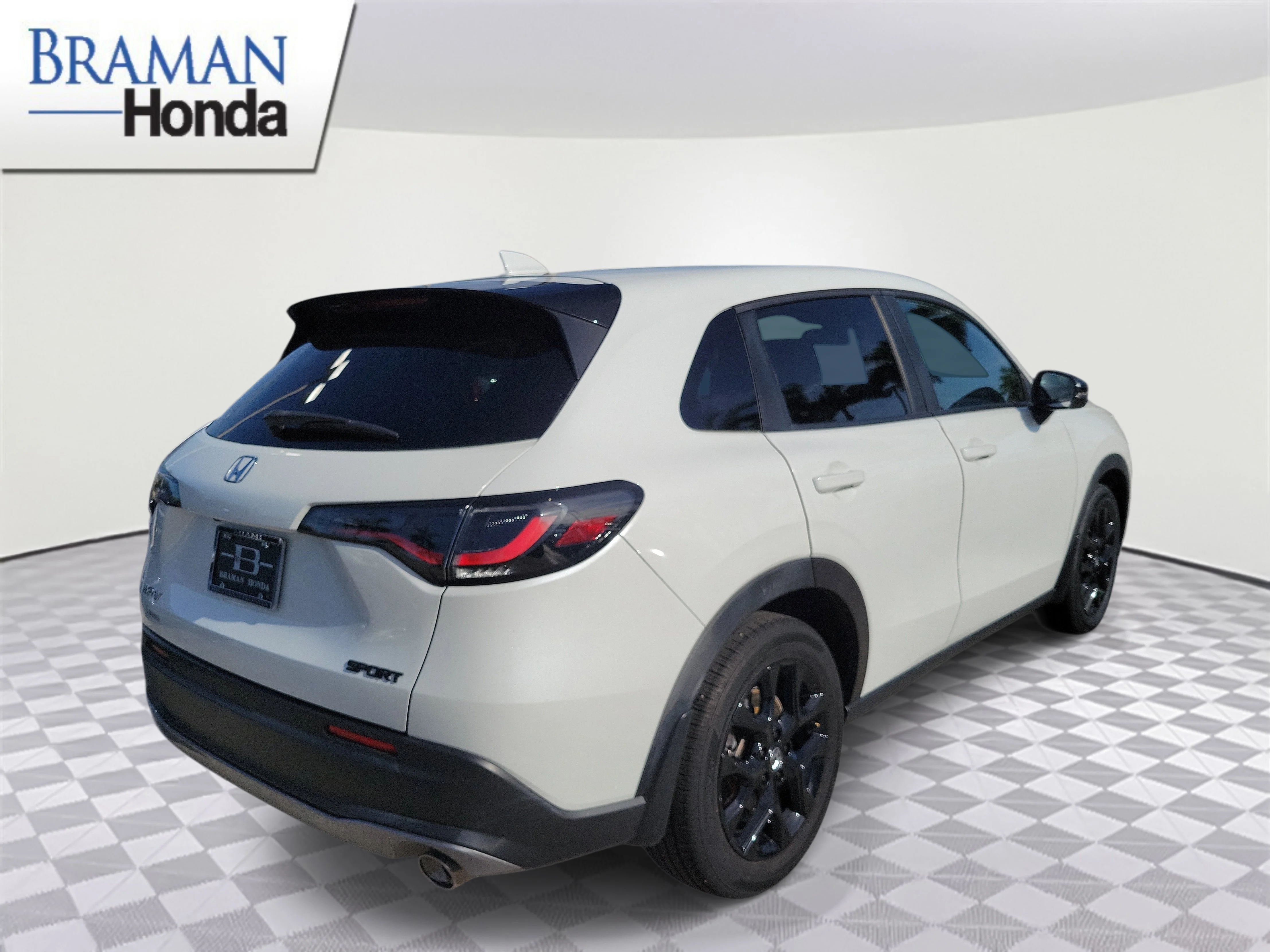 Used 2024 White Honda Sport image 4