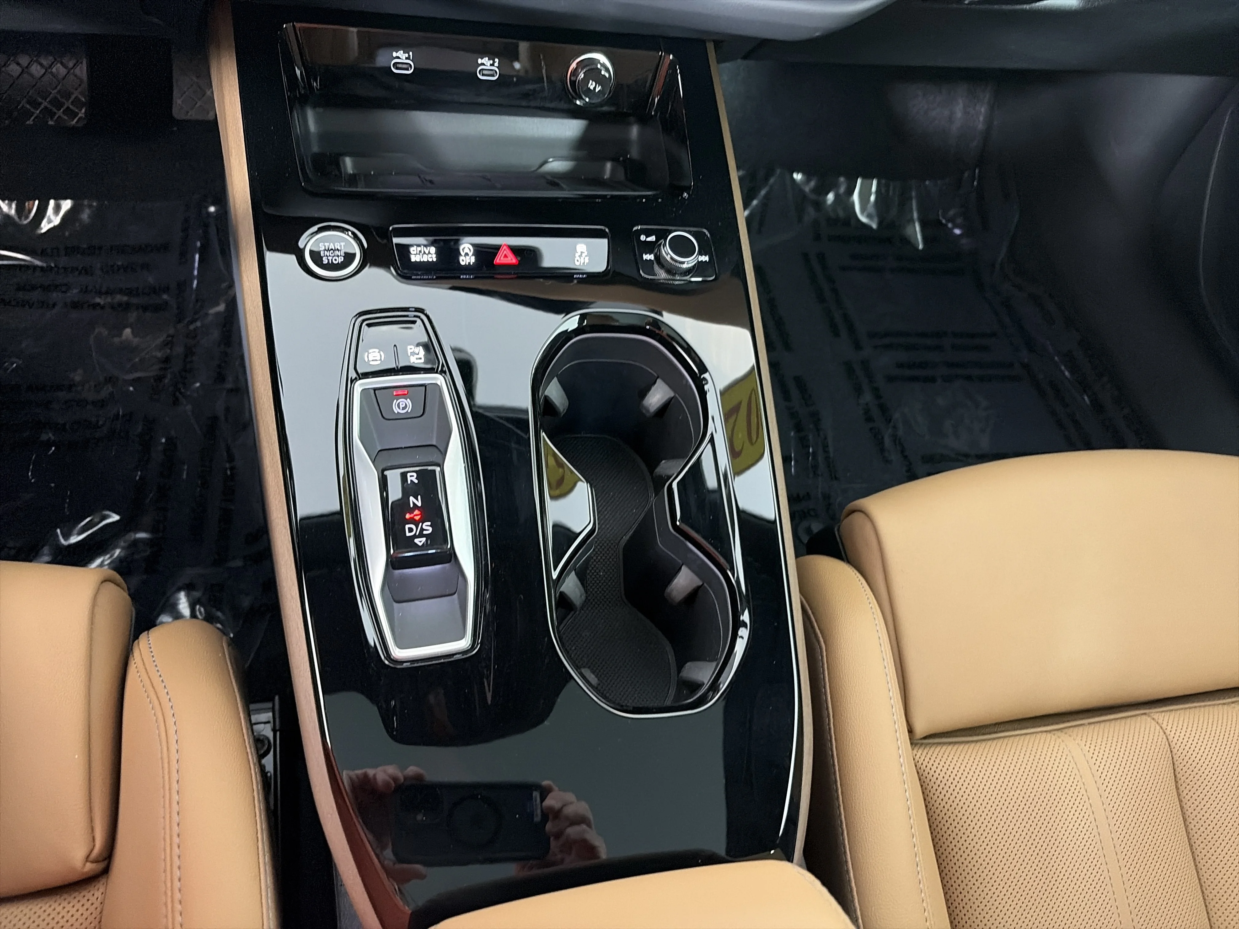 Used 2025 Glacier White Metallic Audi Premium Plus image 29
