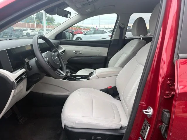 Used 2025 Red Hyundai SEL image 21