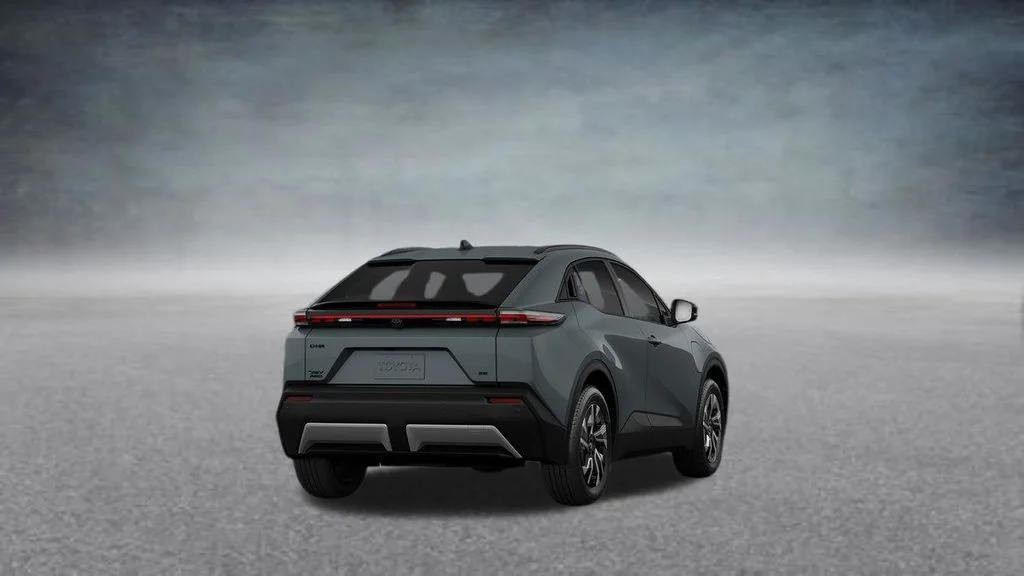 2026 Toyota C-HR SE - Photo 32