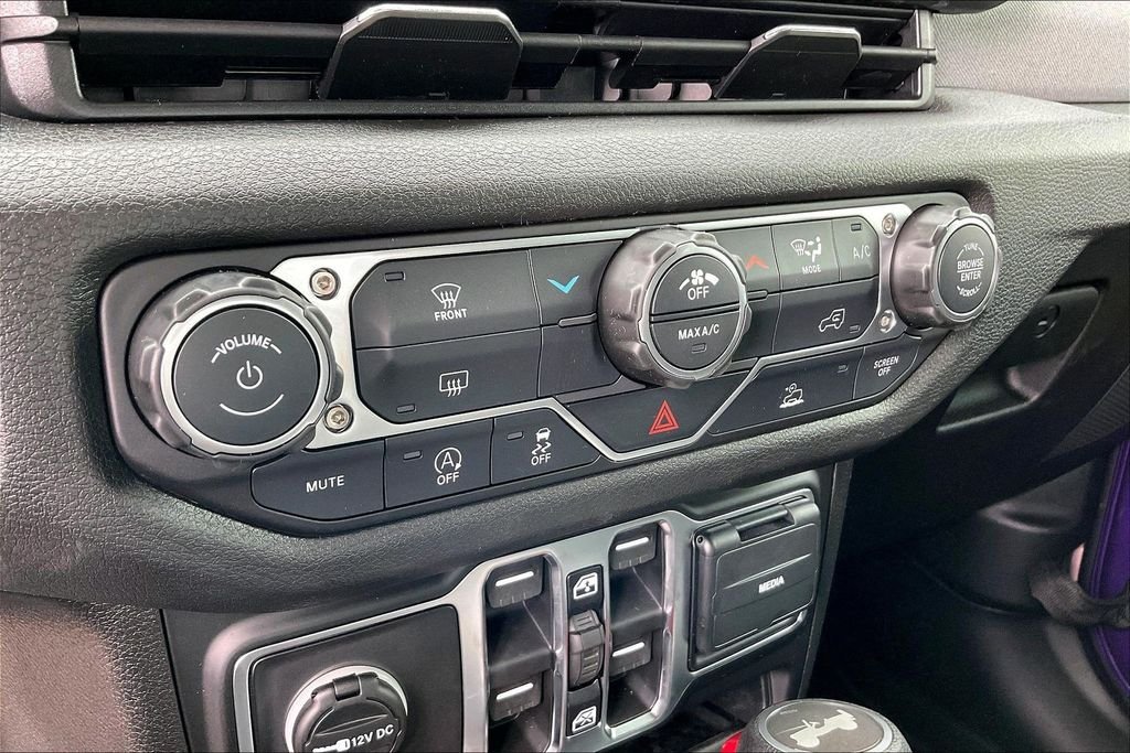 New 2026 Jeep Wrangler Sport 4D Sport Utility