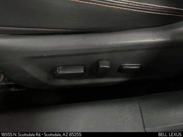 Used 2019 Red Nissan 2.5 SR image 21