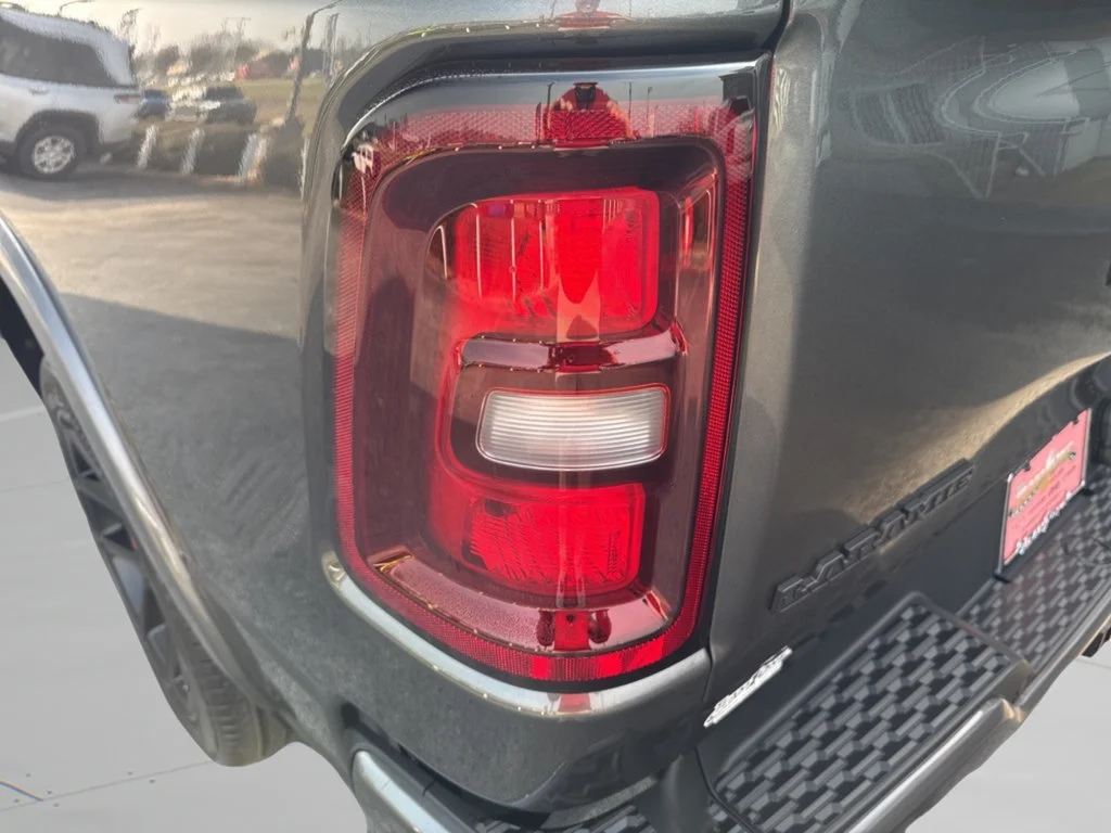 New 2026 Granite Crystal Metallic Clear-Coat Exterior Paint RAM Laramie image 37