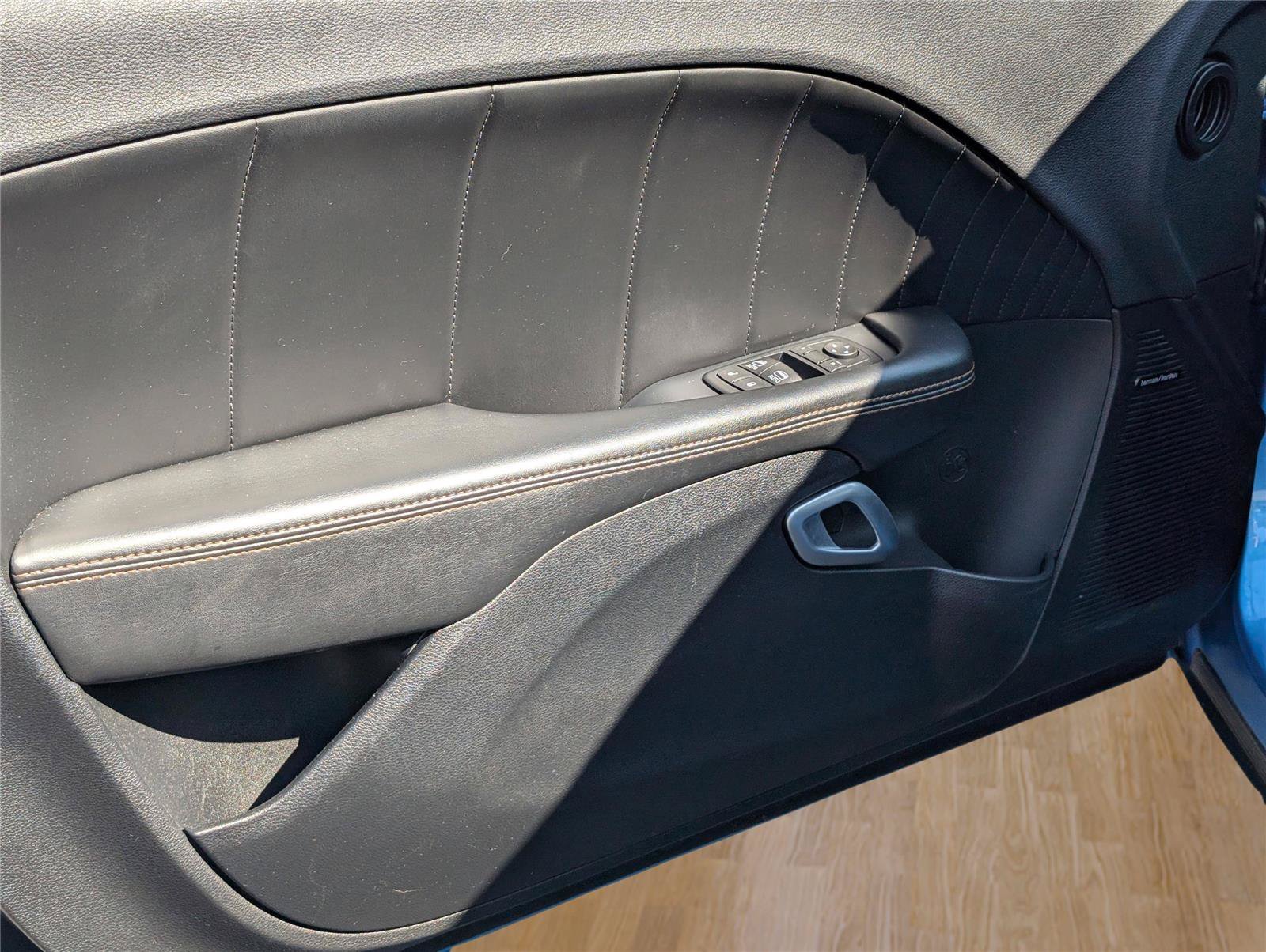 Used 2015 Blue Dodge R/T Plus Shaker image 15