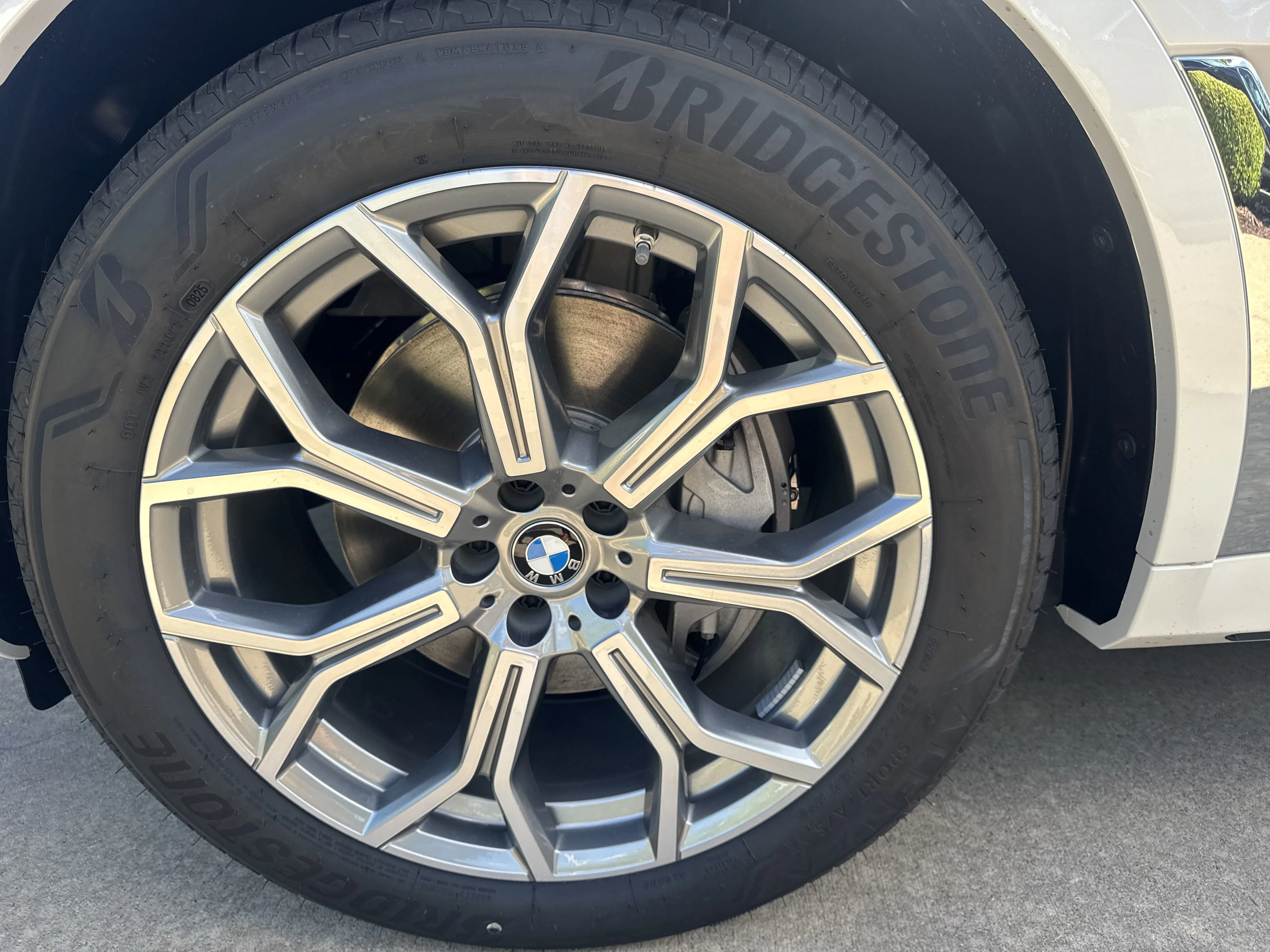 2026 BMW X7 40i - Photo 27