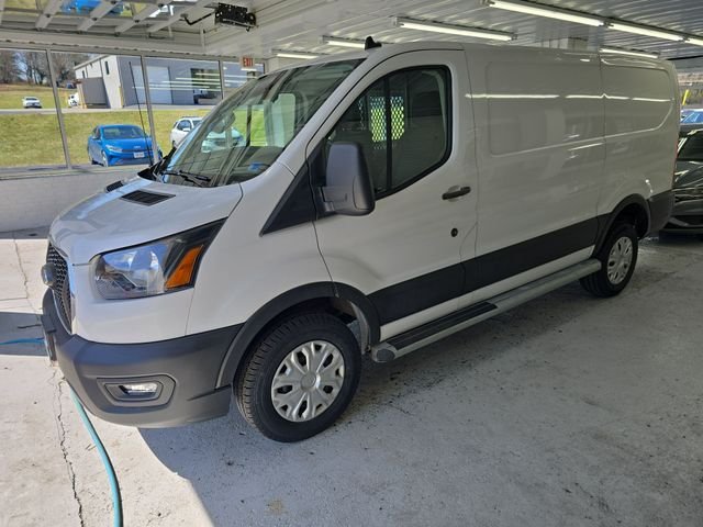 Used 2024 White Ford Base image 2