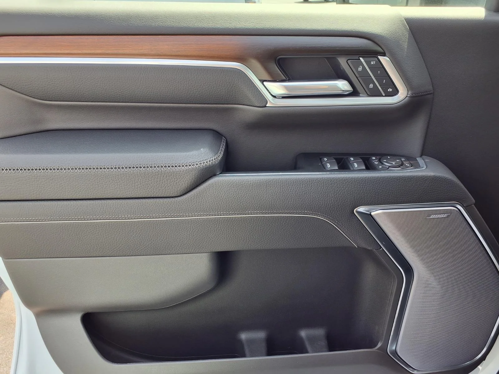 New 2026 Glacier White Tricoat GMC Denali image 11