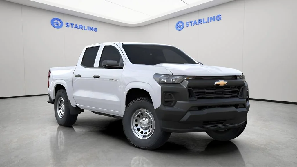 New 2026 Summit White Chevrolet WT image 7